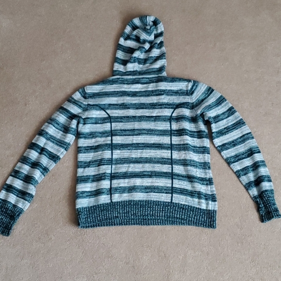 Ricki's green striped sweater with hood - Picture 2 of 4